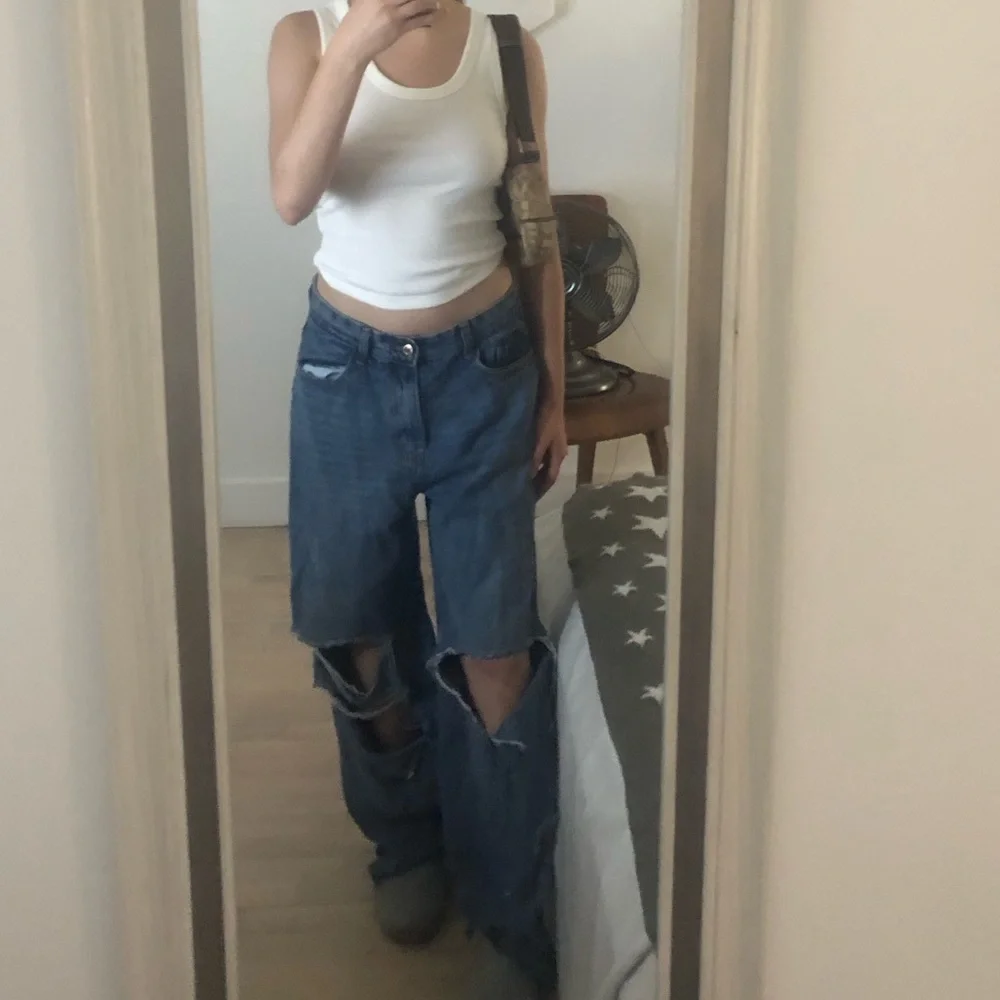 PLT Baggy Ripped Jeans - Picture 2 of 2